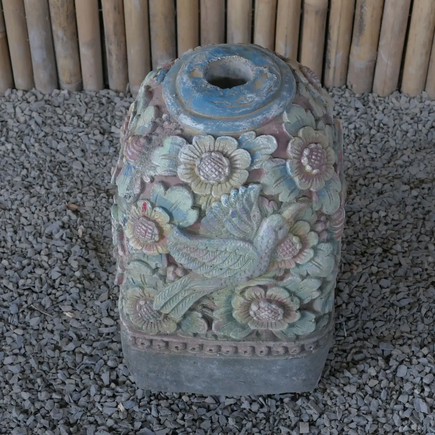  Product image 7 of the product “Balinese Stand for Umbrella or Flag - Old Style - Made from cement and taro sand, several parts, Approx. 50cm height ”